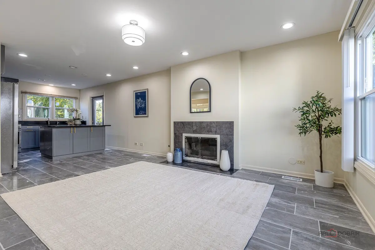 1002 Hobson Drive