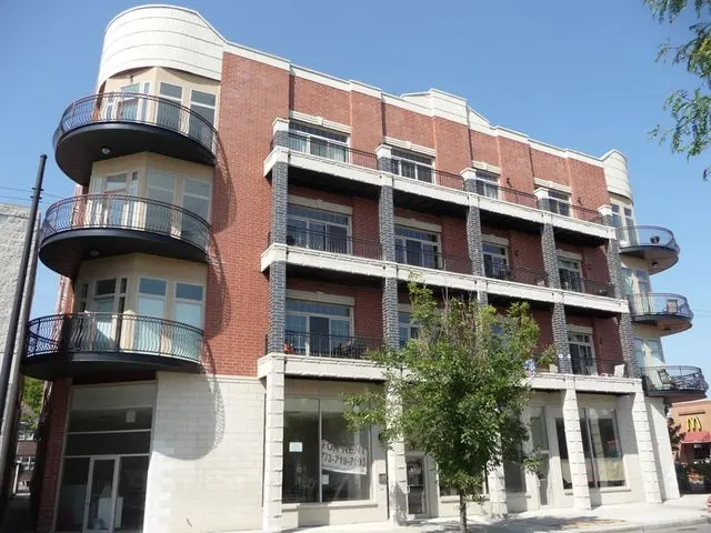 4518 N Kedzie Avenue