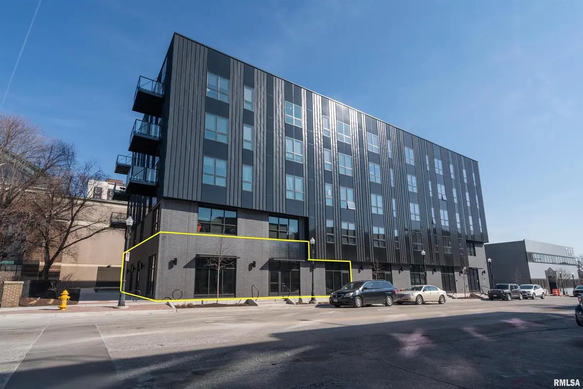 210 E 2ND Street