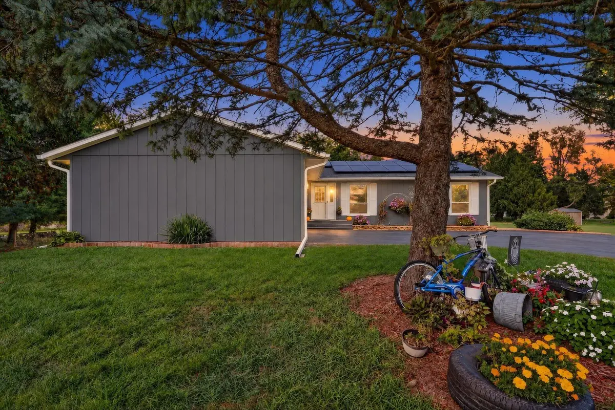 8085 Clearview Drive