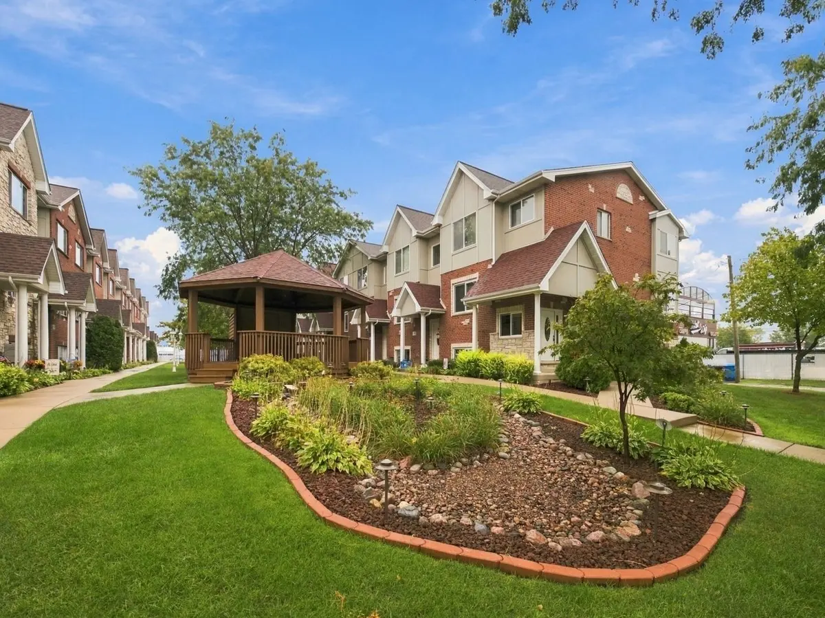 7204 W 83rd Street
