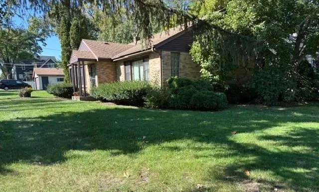 353 E 3rd Street
