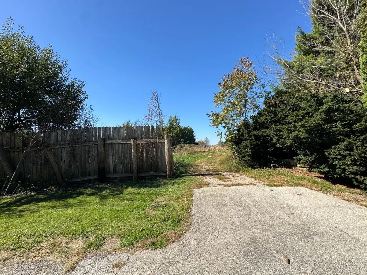 41W815 Laurel Drive
