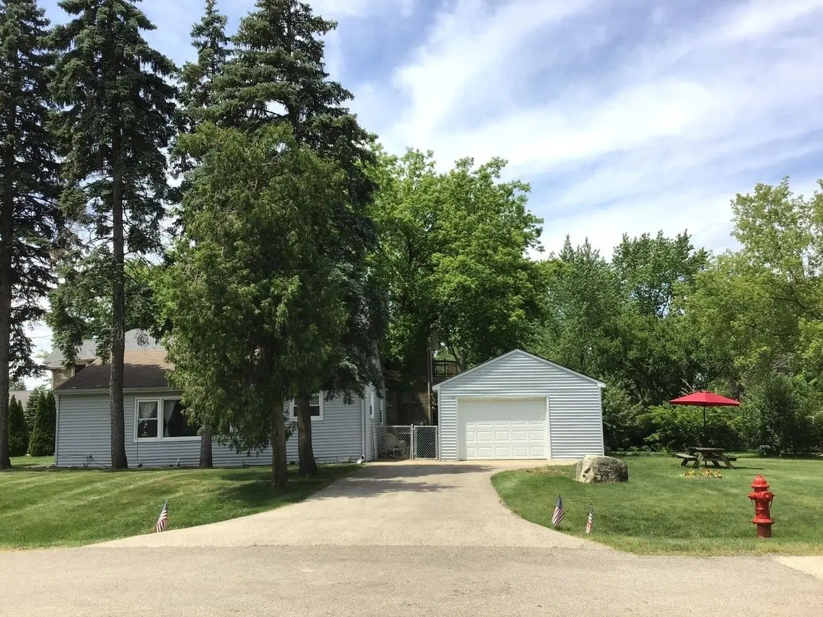 416 Grand Avenue
