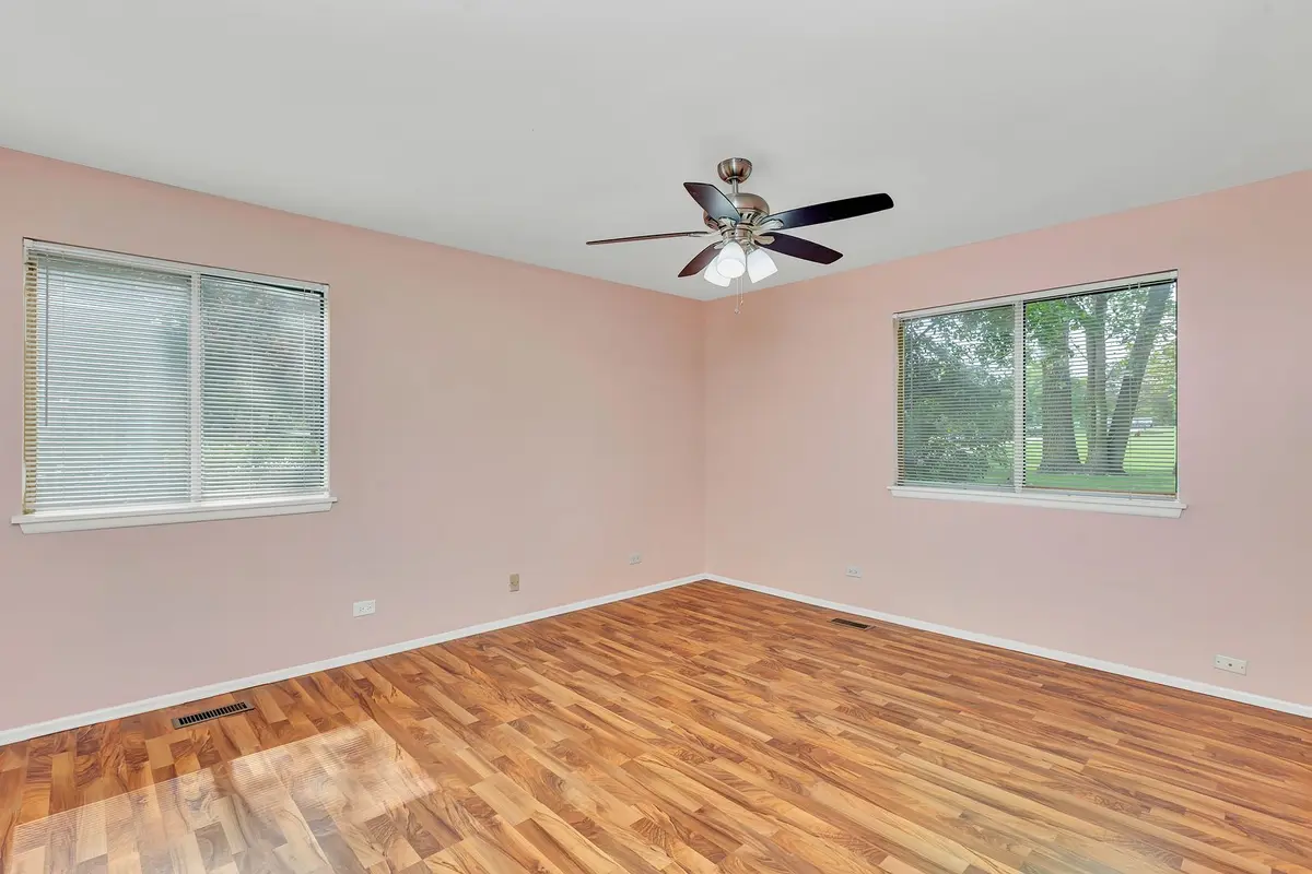 603 Eastview Court