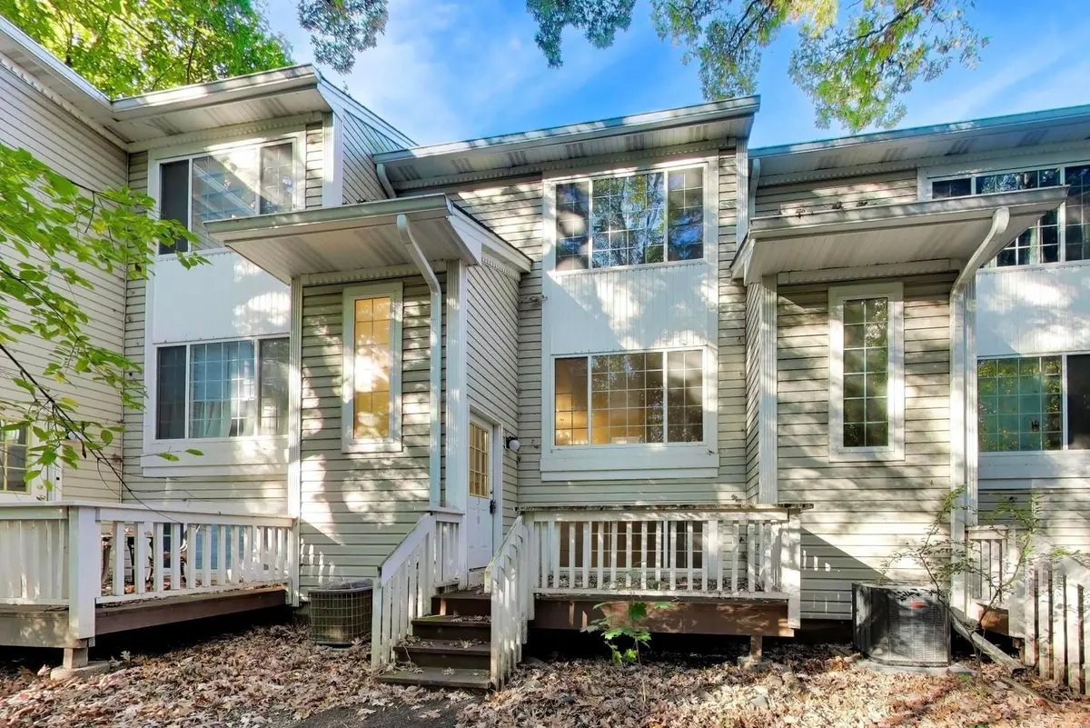 319 W Whispering Oaks Lane