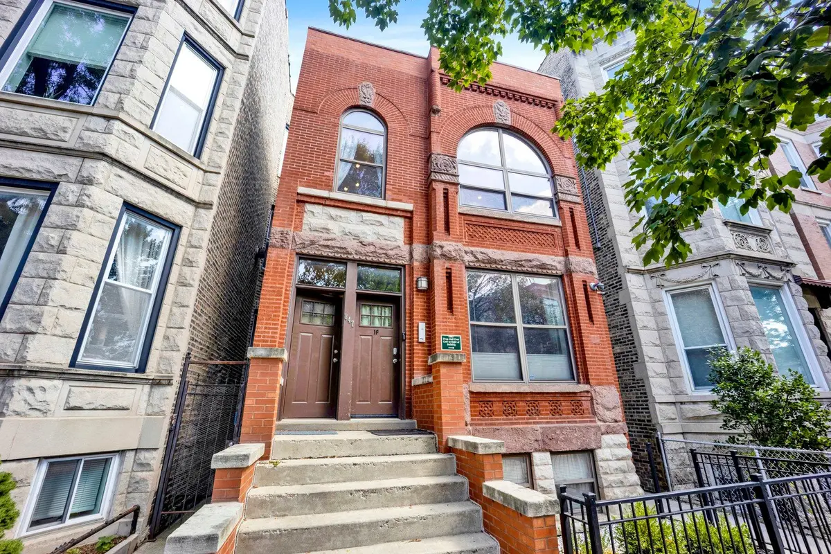 847 N Damen Avenue