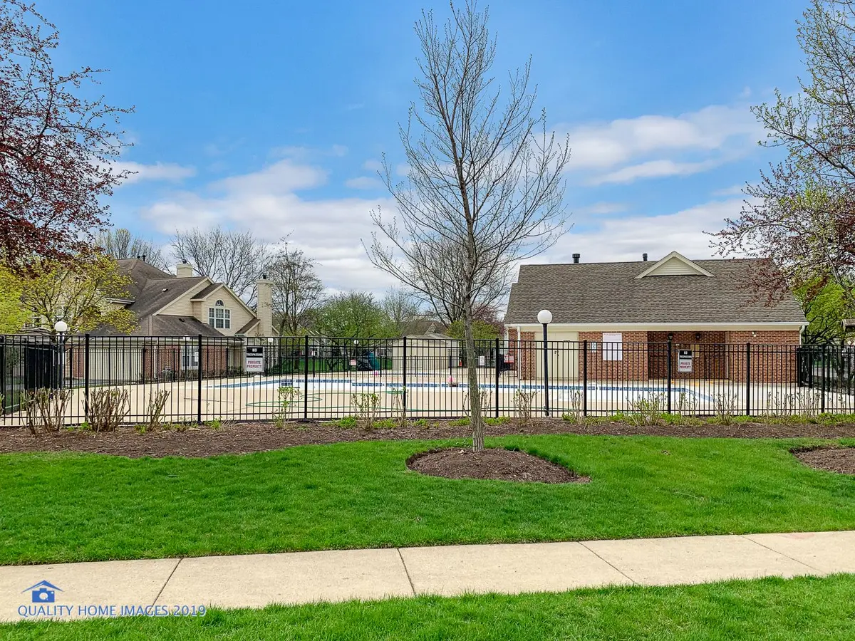 30W101 Willow Lane