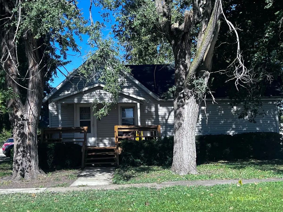 302 S Elm Street