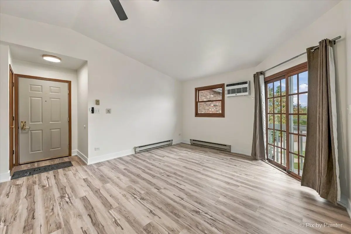 4312 W Shamrock Lane