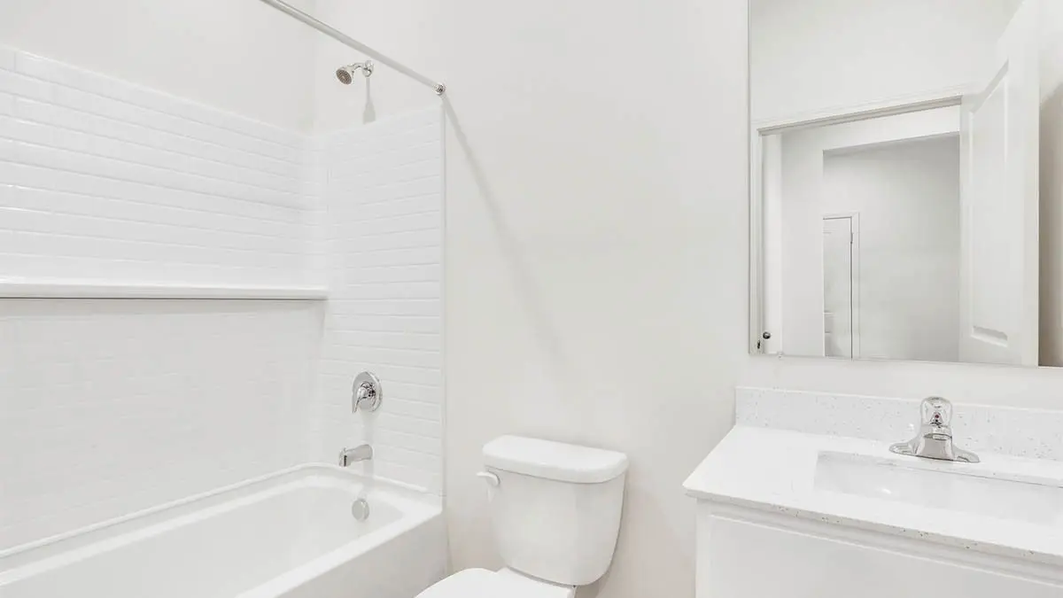 6286 Redwood Trail