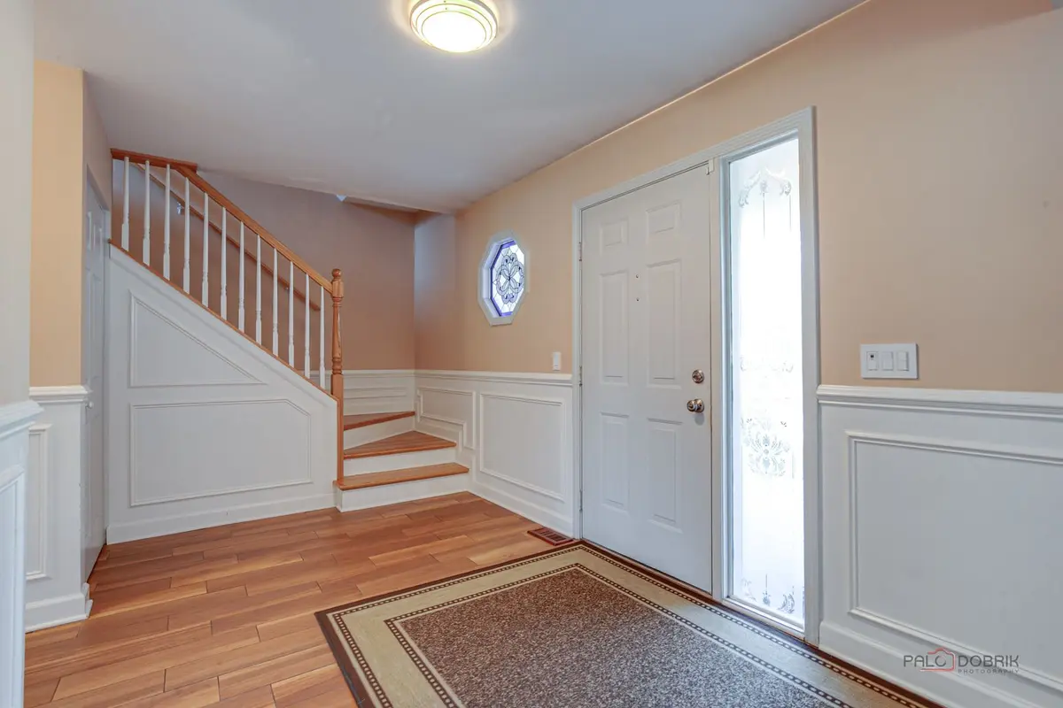 492 SATINWOOD Terrace