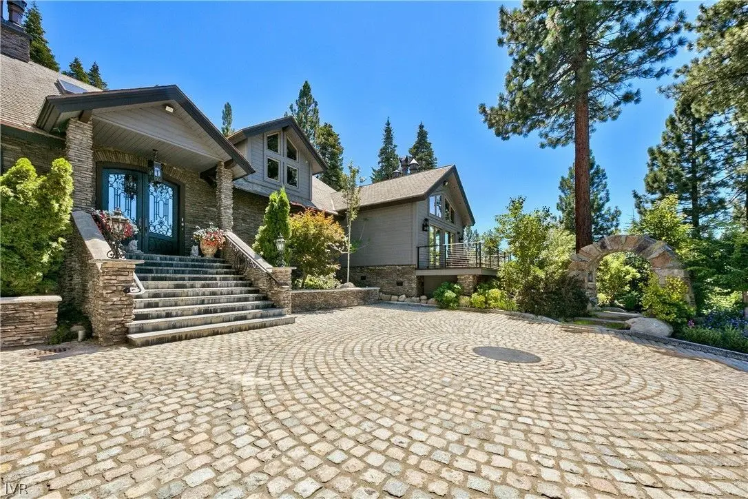 708 Champagne Road