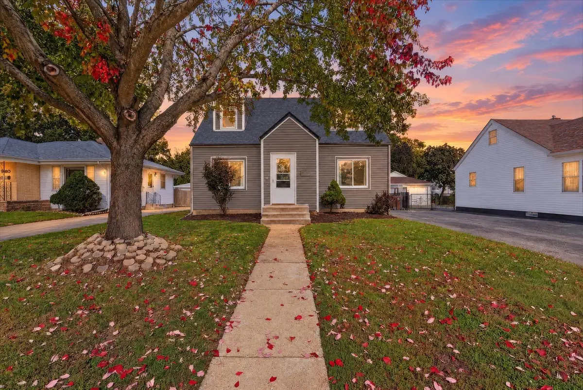 542 Renrose Avenue