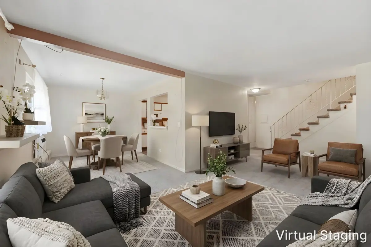 6 E Lillian Avenue