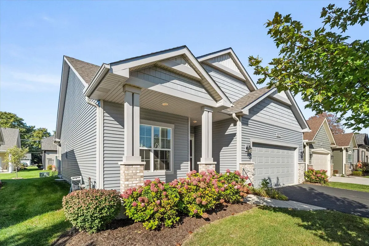 807 Alexandra Lane