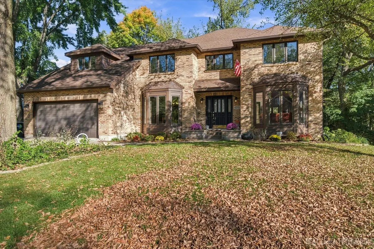 859 Ravinia Court