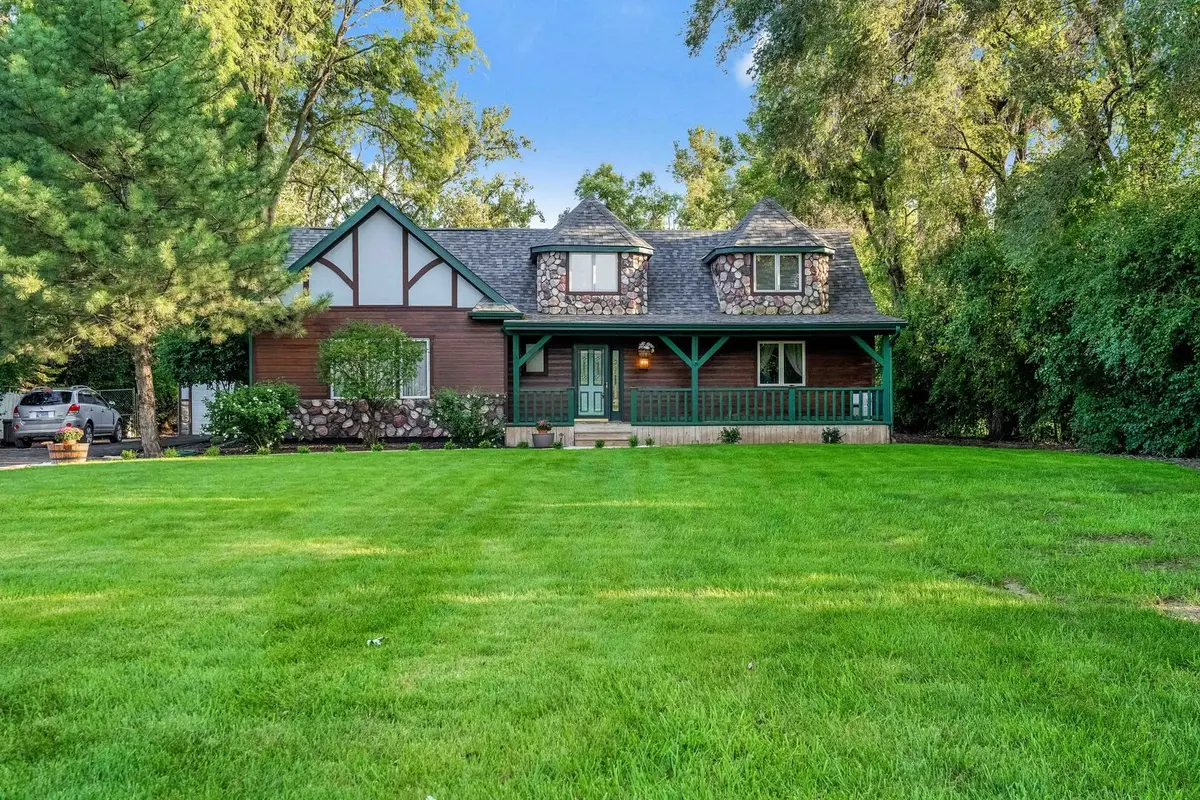 7555 W 105th Street