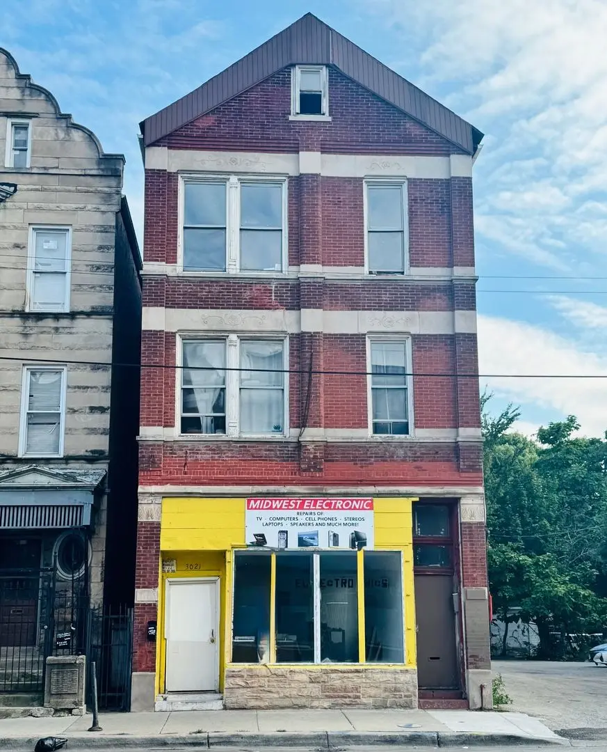 3021 W Cermak Road