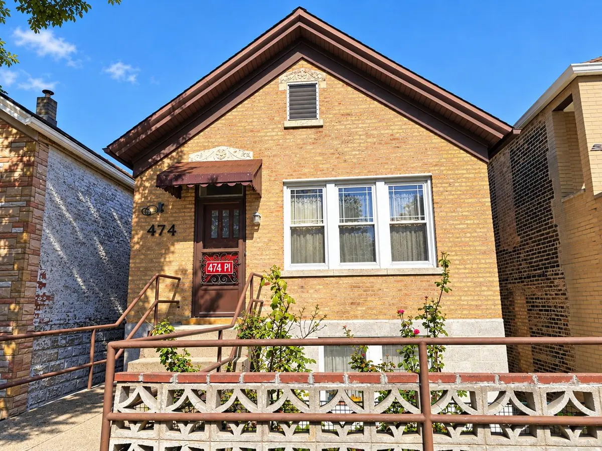 474 W 28th Place