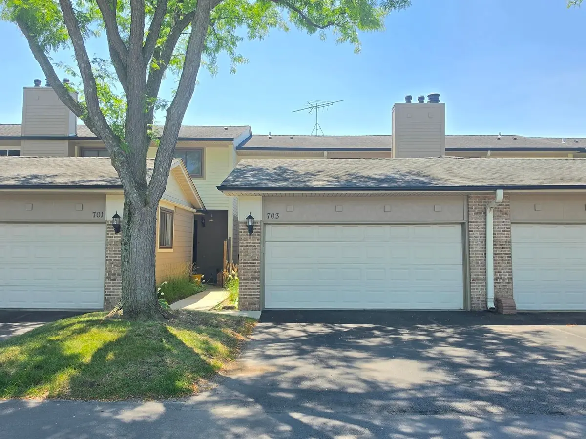 703 MALLARD Lane
