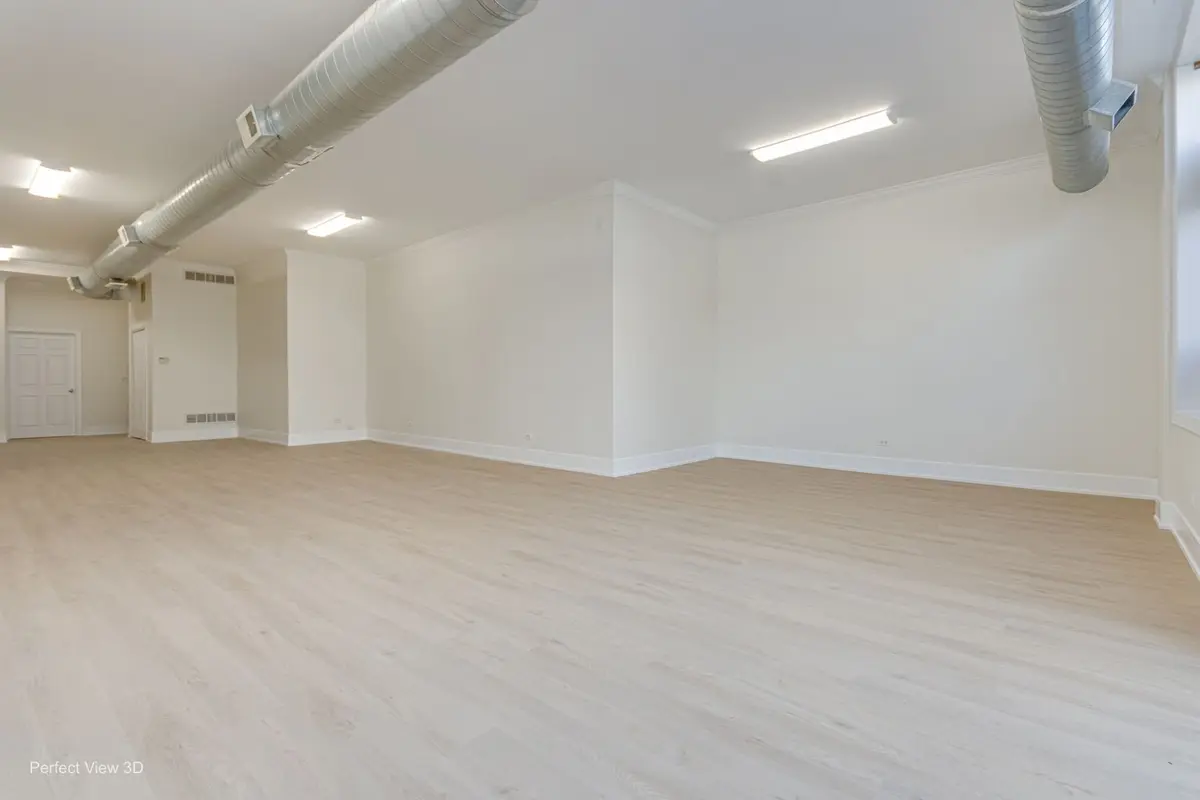 4037 N PULASKI Road