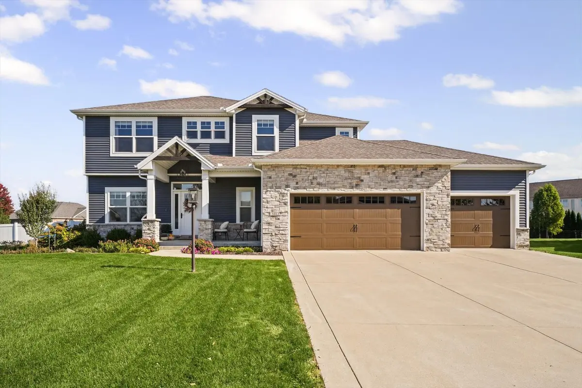 5013 Chestnut Grove Drive