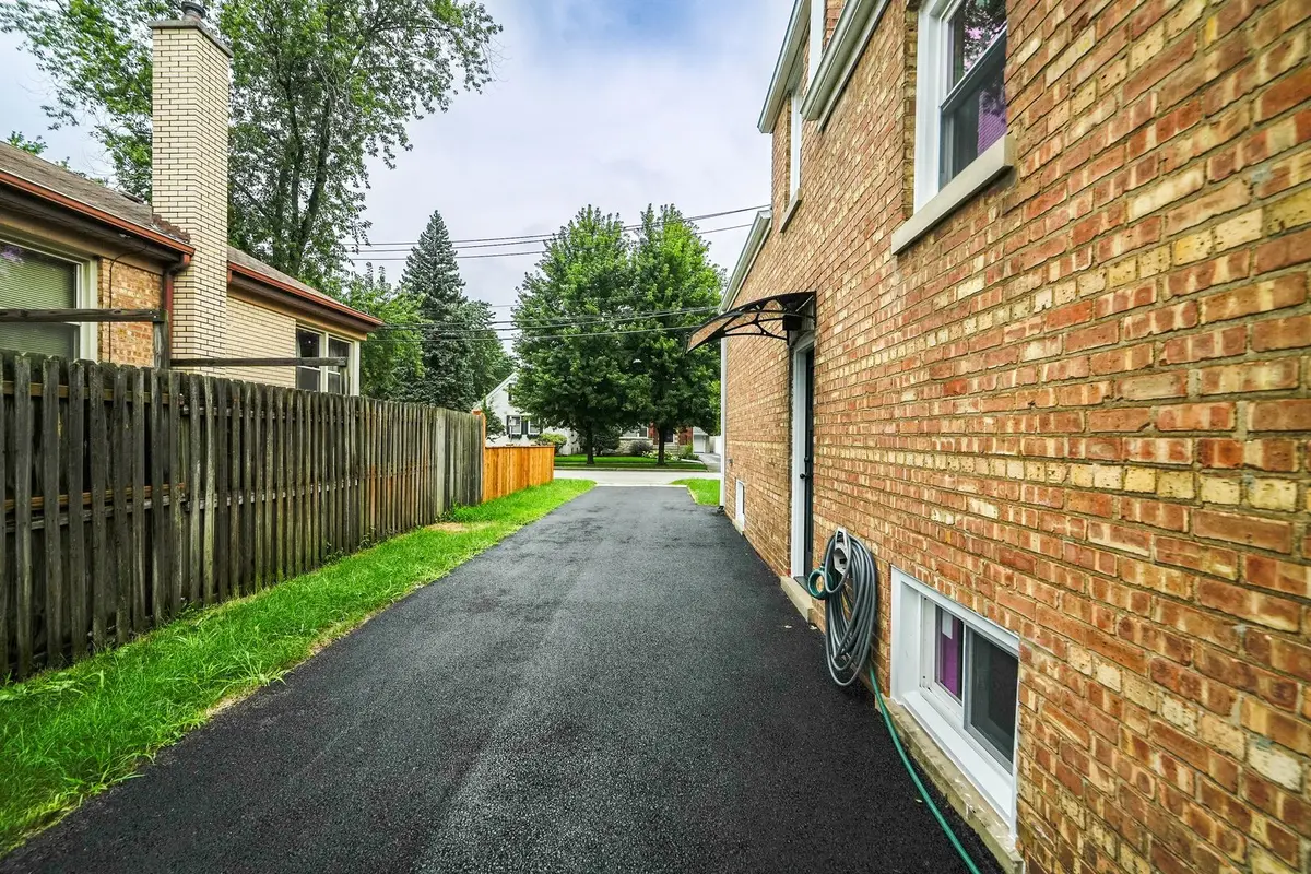 3653 W 107th Street