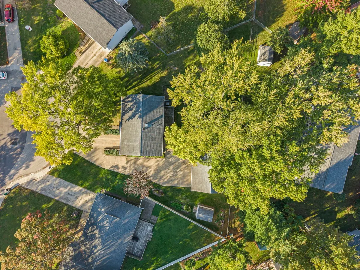 8 Westleigh Court