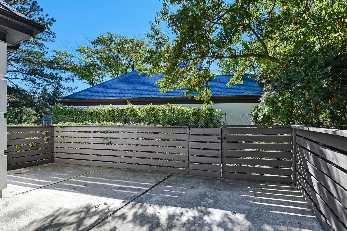1604 Burr Ridge Club