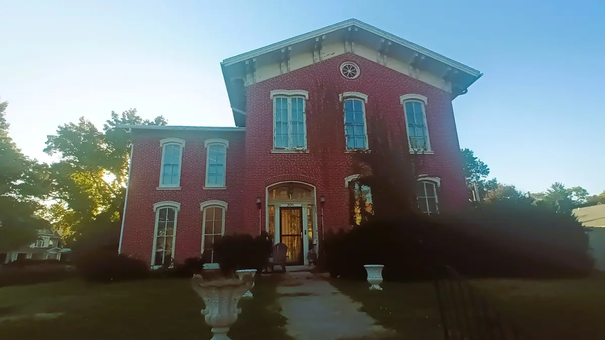 309 N Edward Street