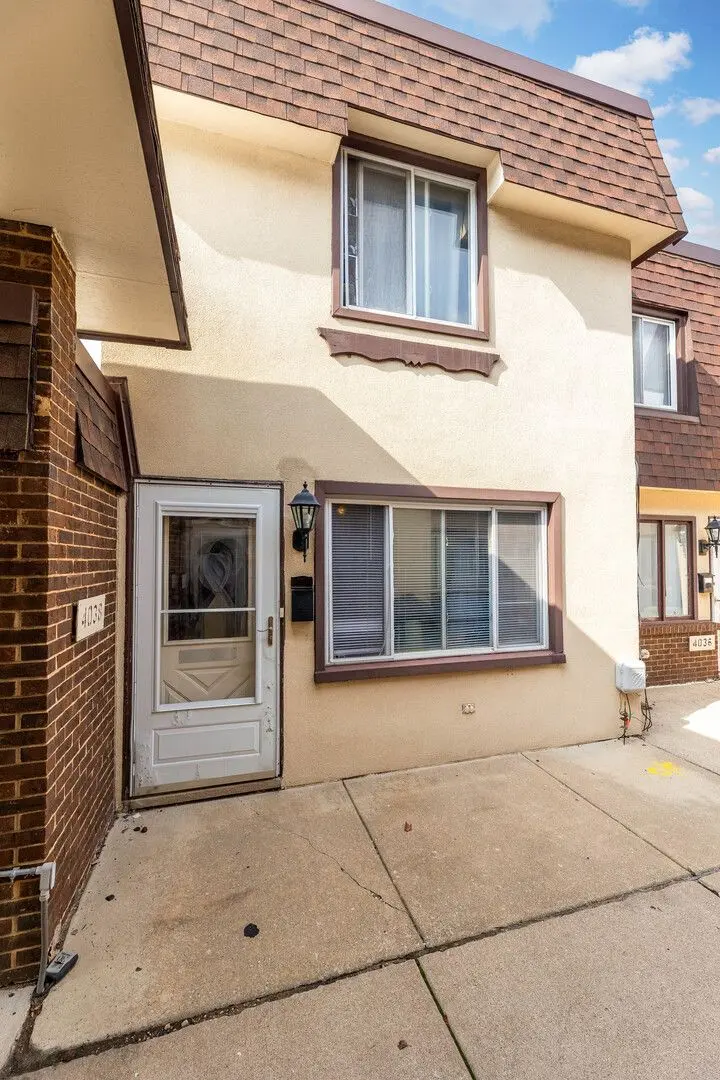4038 Fitzjames Walk