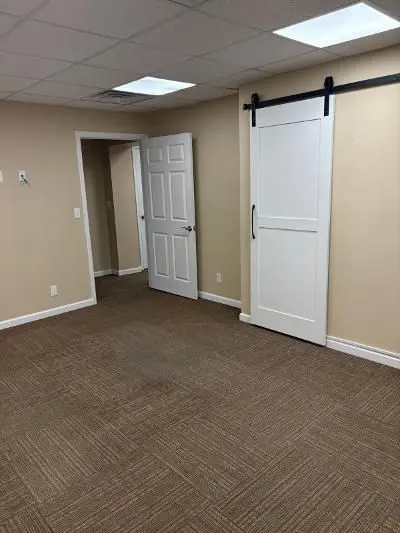 101 W Champaign Avenue W