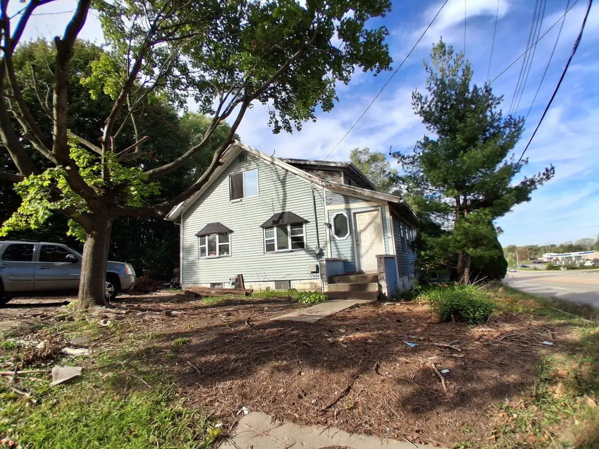 302 N Springfield Avenue