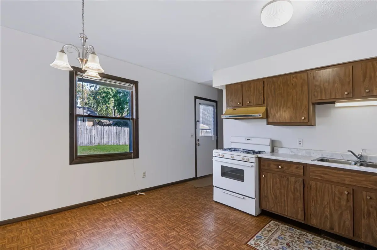 3306 W Daniel Street