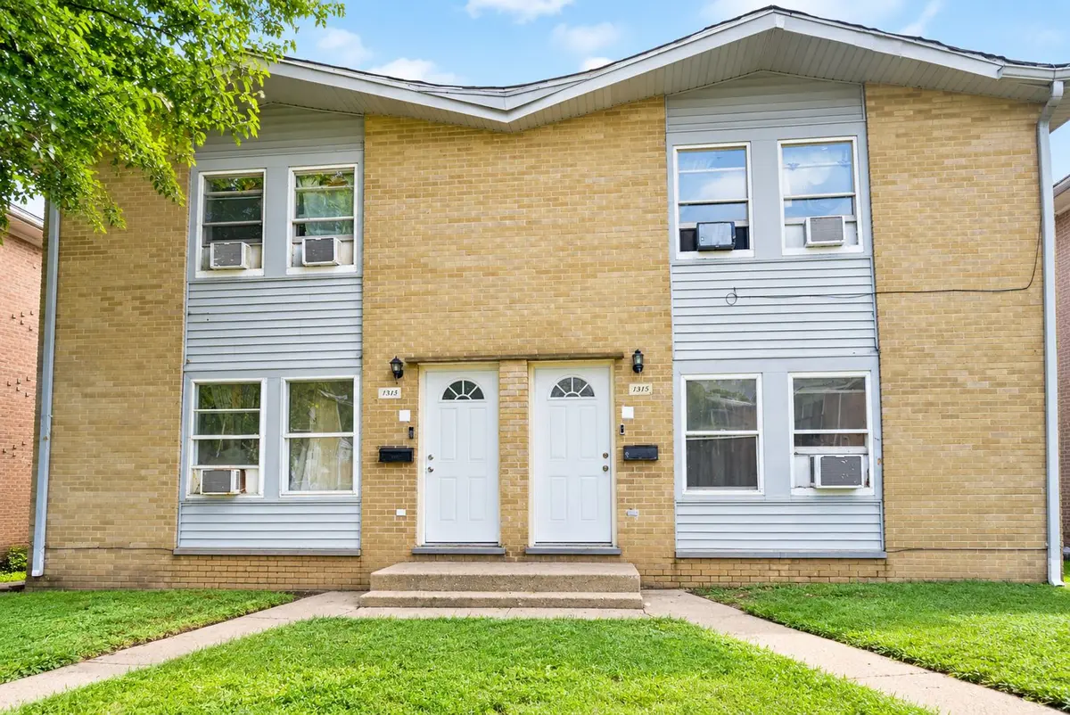 1313 Broadway Avenue