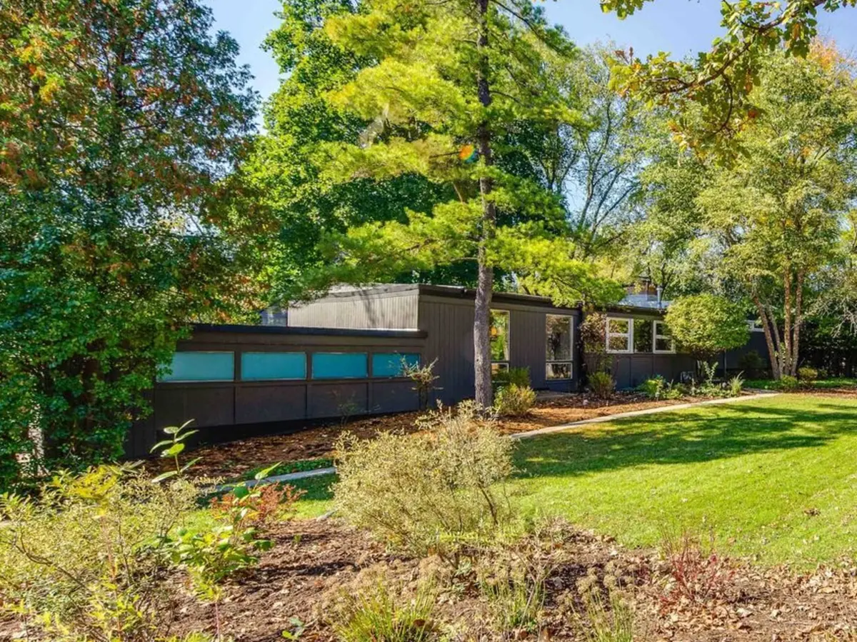 1470 Ridge Road