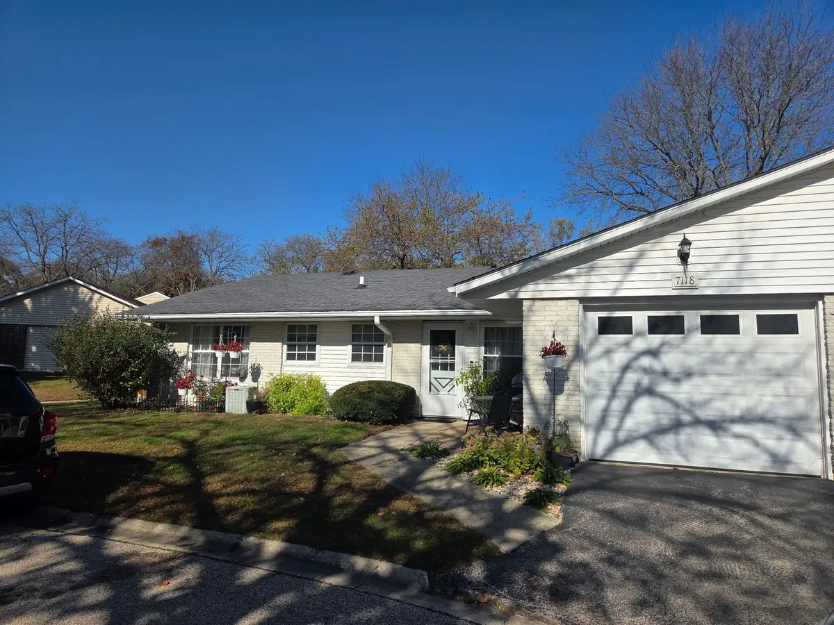 7118 Lexington Lane