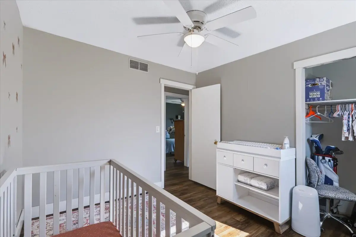 107 S Bayberry Court