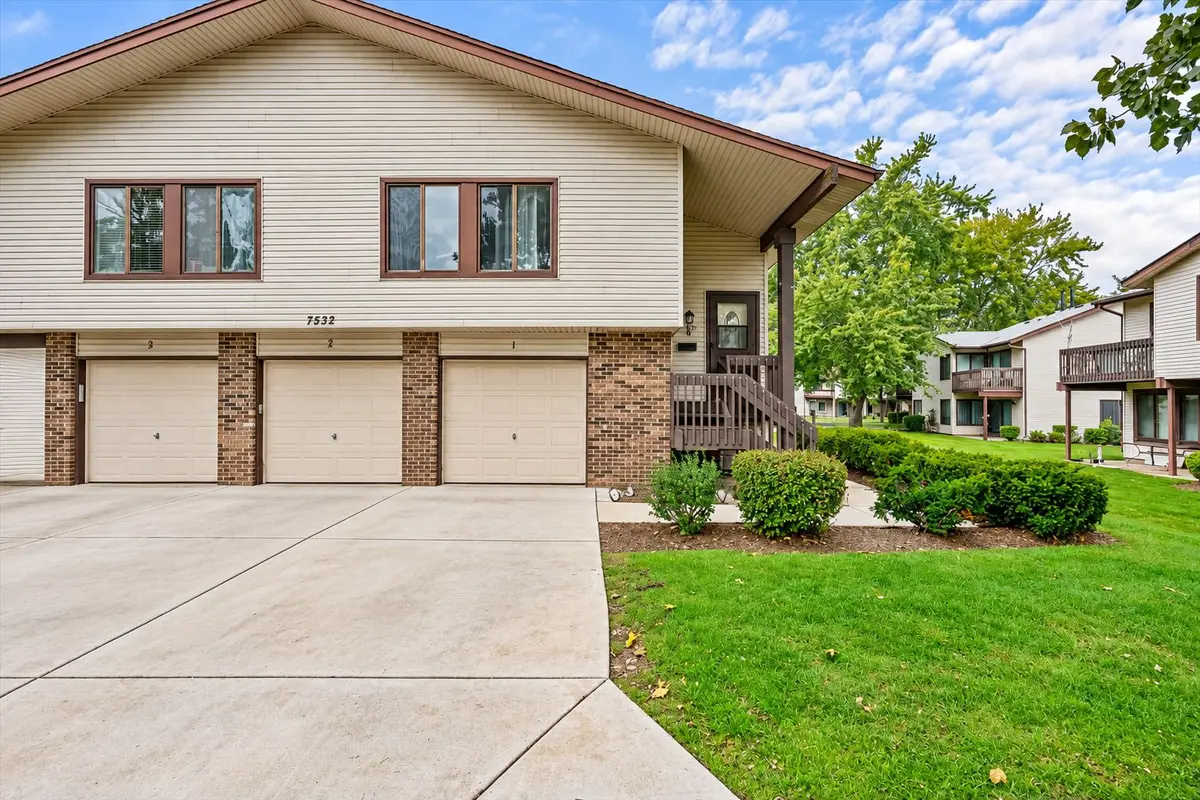 7532 Bristol Lane