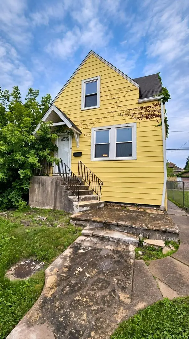 3244 N Osceola Avenue