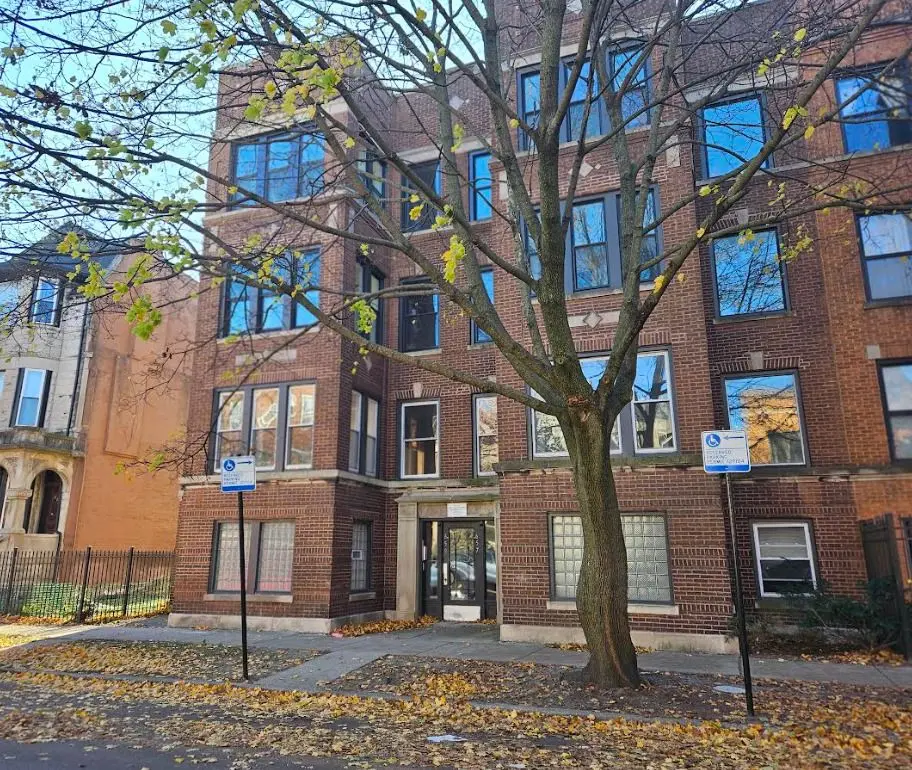657 E 50th Place