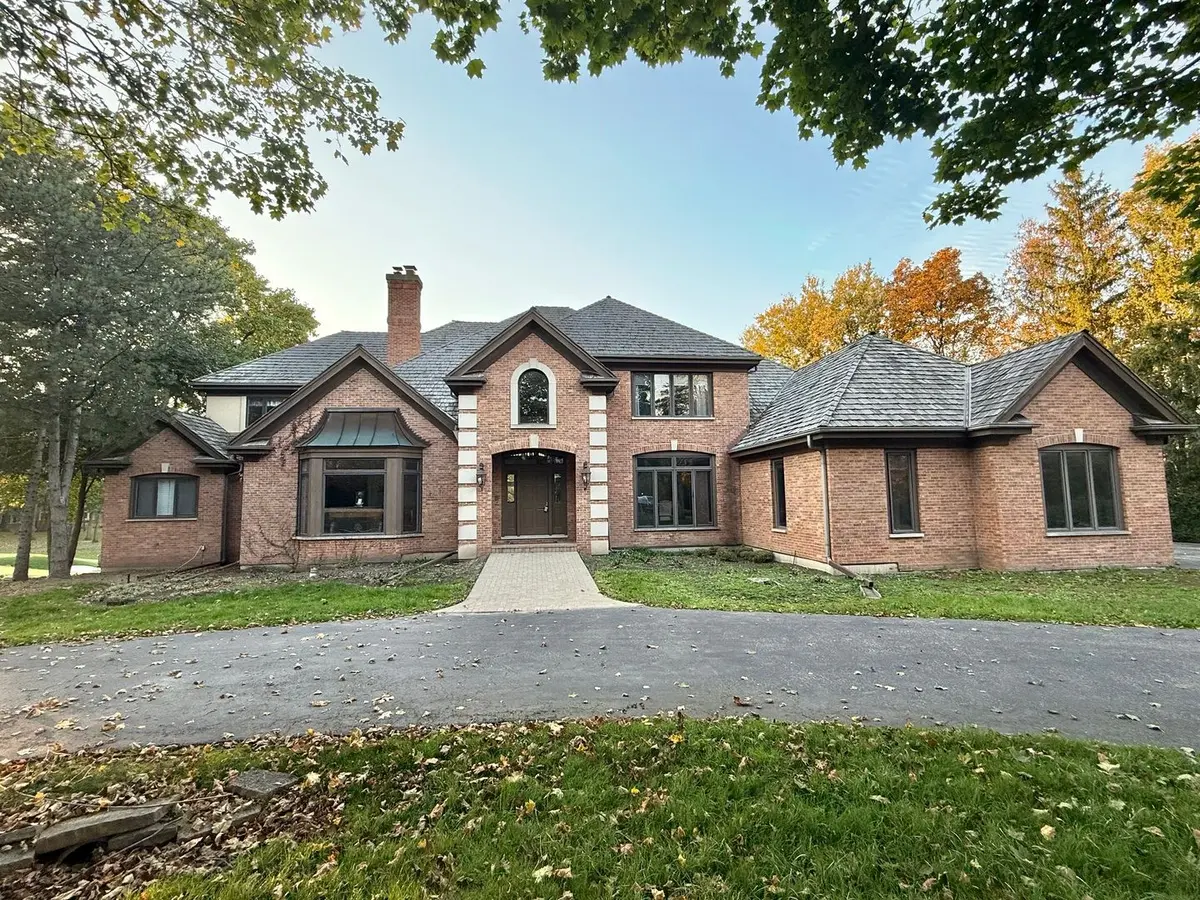 20 Hidden Brook Drive