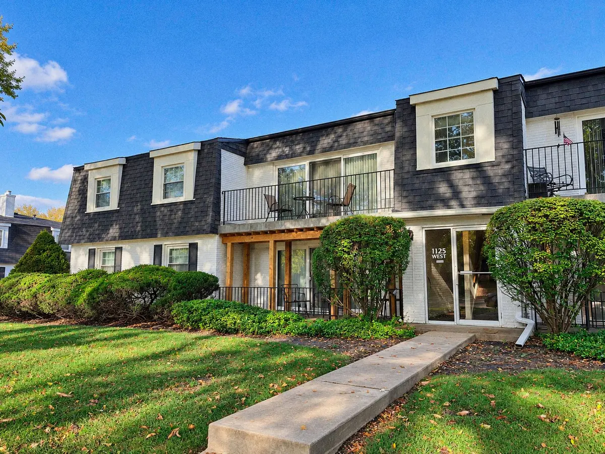 1125 Royal St George Drive