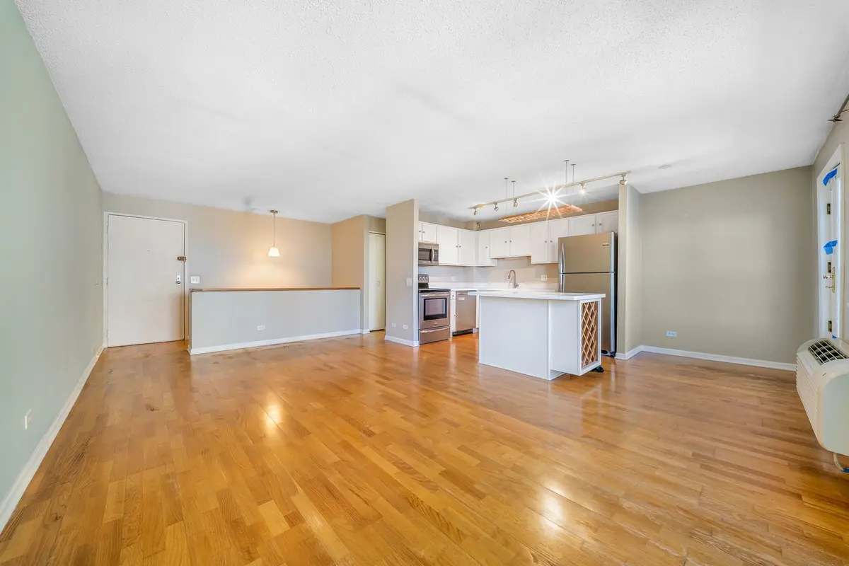 711 W Gordon Terrace
