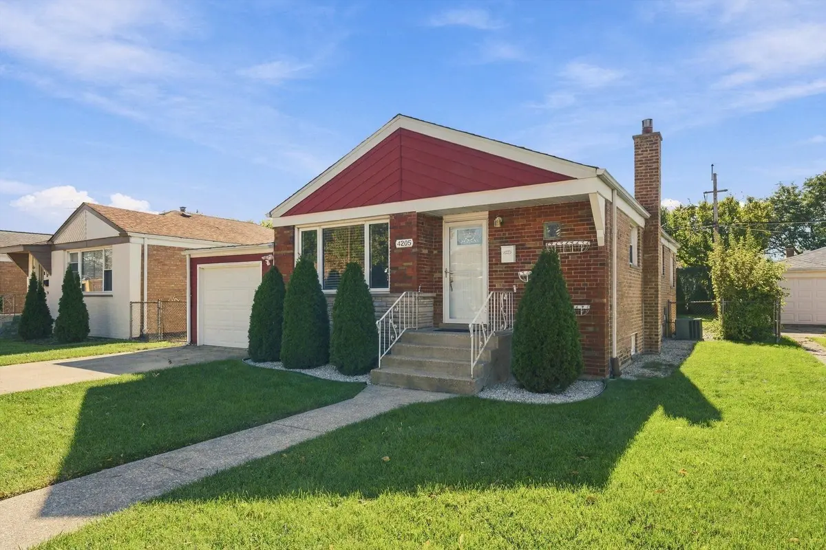 4205 W 82nd Place