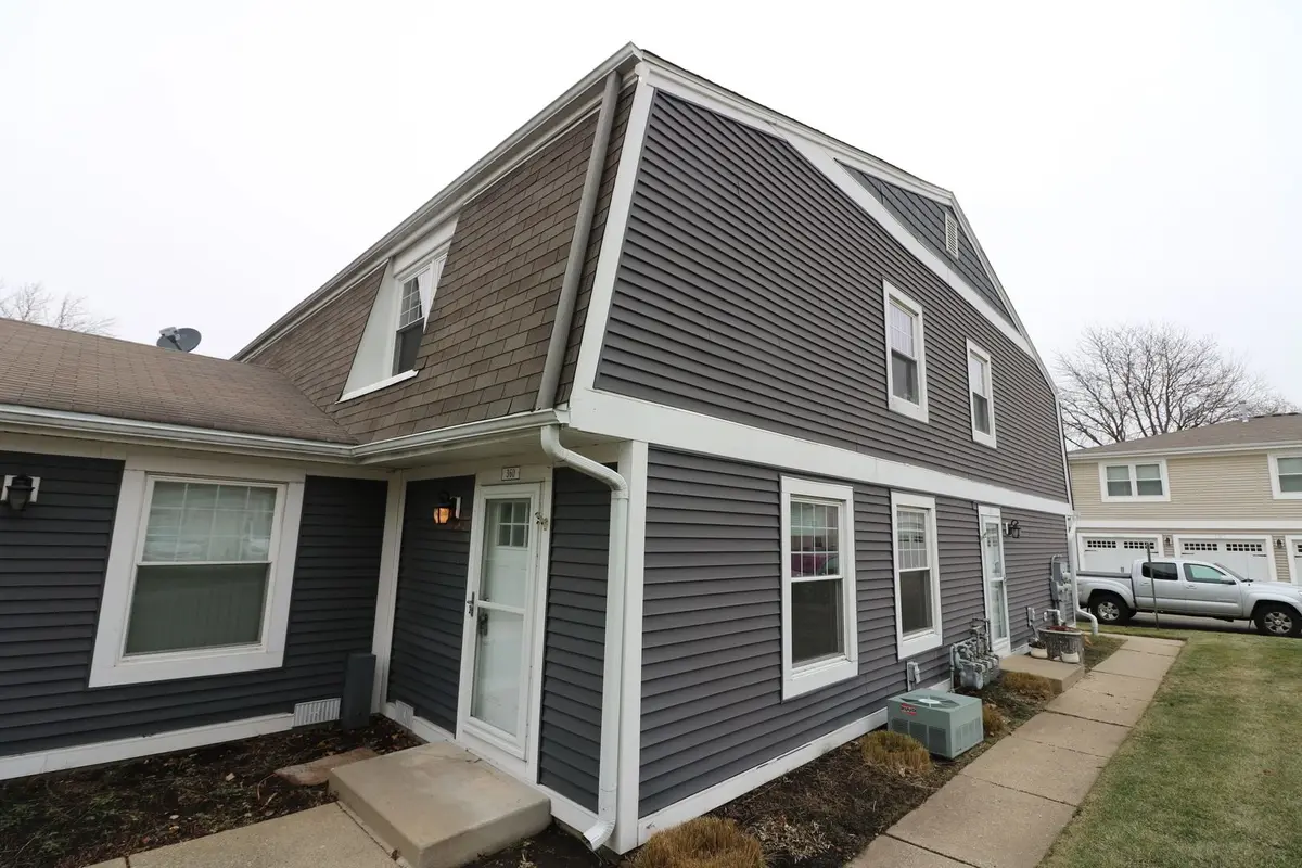 360 Farmingdale Circle