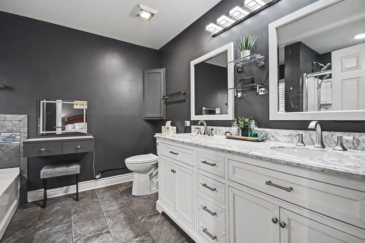 8204 Wild Rose Trail