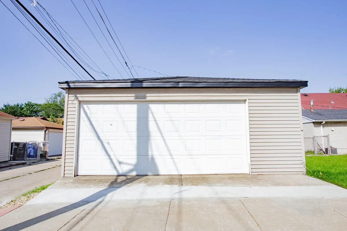 7301 W Pensacola Avenue