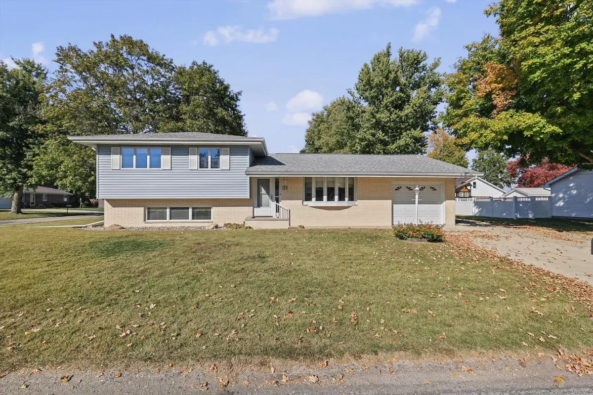 31 Hillcrest Drive